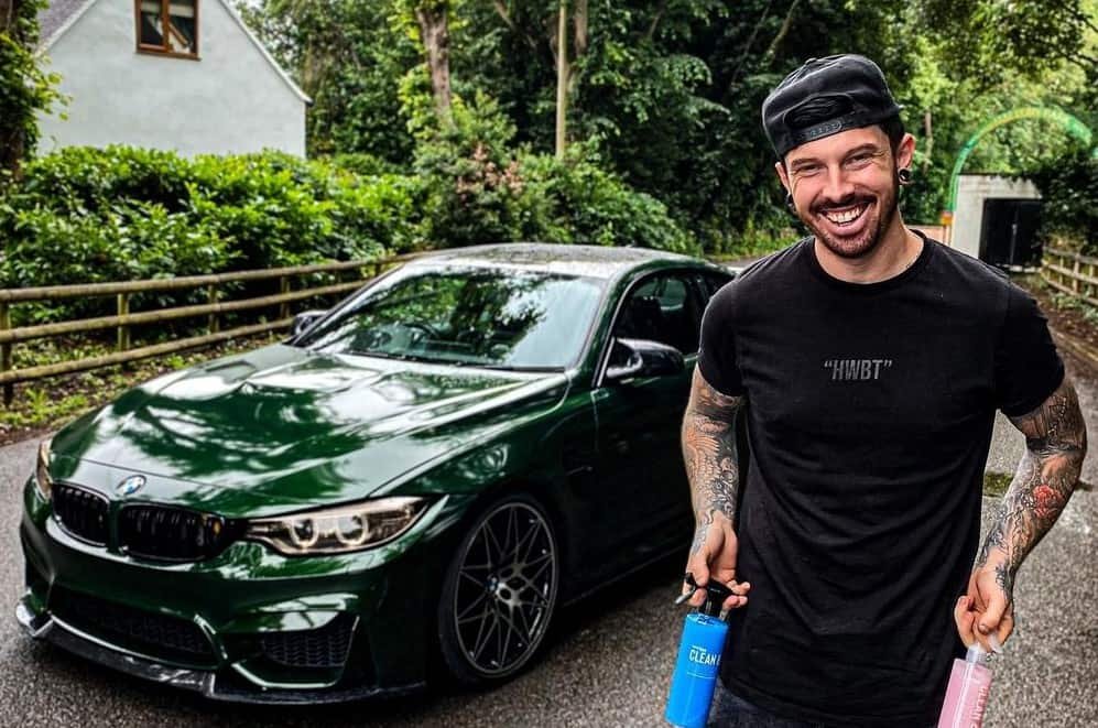 Mat Armstrong net worth