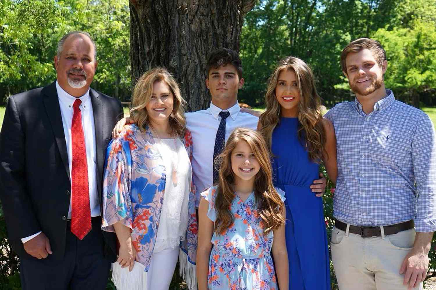 ella-langley-family-2-111825-65b1ba1f75fe4013b61afa3ea2382d62 - Eromee | Trending News, Tech & Lifestyle Updates Ella Langley